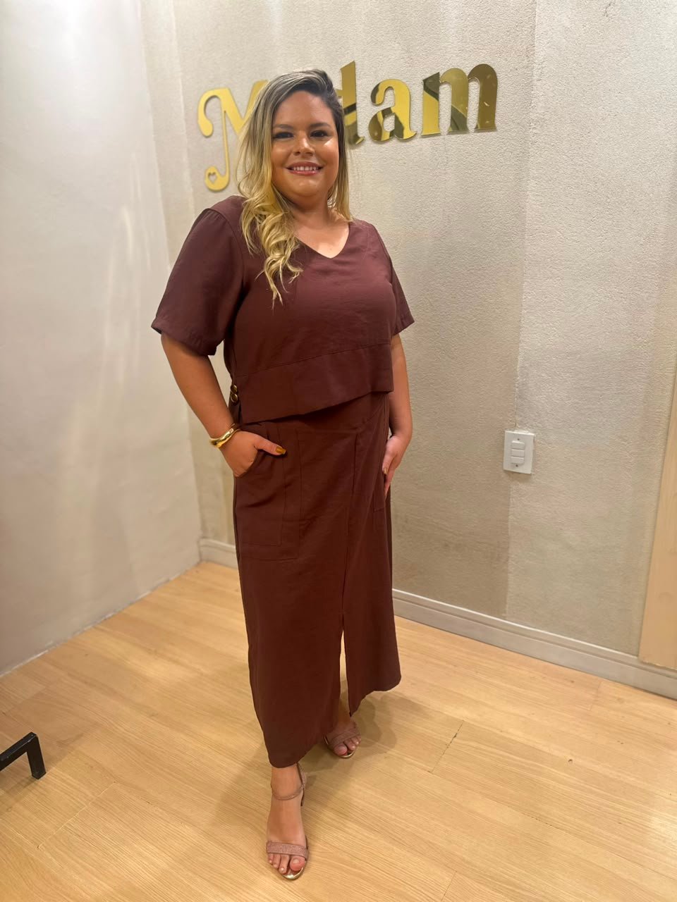 Conj. saia e blusa